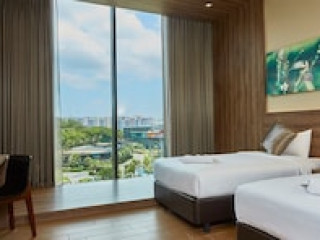 D'RESORT AT DOWNTOWN EAST