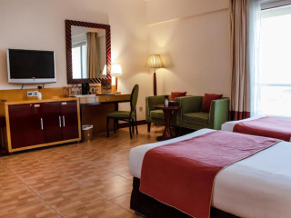 Dubai Grand Hotel by Fortune, Dubai Airport