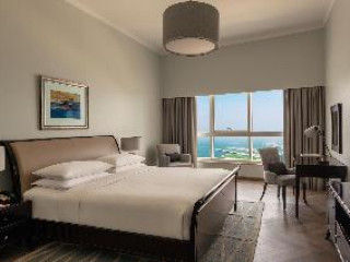 Dubai Marriott Harbour Hotel & Suites