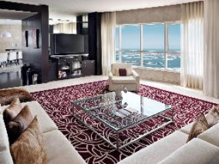 Dubai Marriott Harbour Hotel & Suites