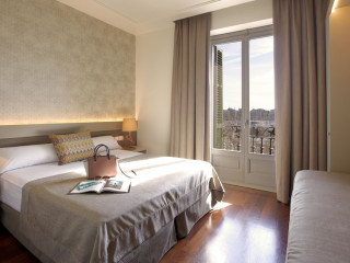 Duquesa Suites Landmark Hotel By Duquessa Hotel Collection