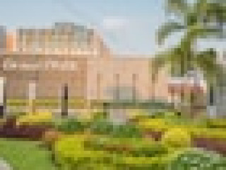 Dusit Grand Park by GrandisVillas