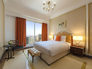 Dusit Hotel & Suites Doha