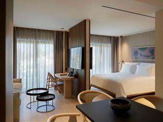 Dusit Suites Athens