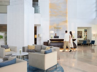 ANANTARA BAAN RAJPRASONG SERVICED SUITES