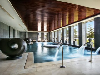 DUSIT THANI LAKEVIEW