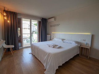 DYNAMIC HOTELS(FORMERLY HOTEL JET)