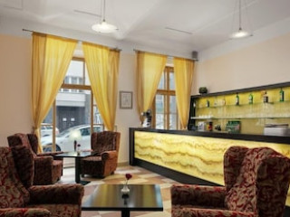 EA EMBASSY PRAGUE HOTEL