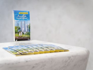 EAST RIVERINE BOUTIQUE