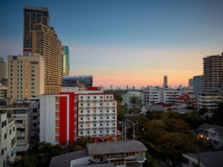 RED PLANET ASOKE (SHA)