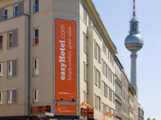 EASYHOTEL BERLIN HACKESCHER MARKT
