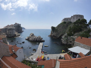 Eddie's Sea View Rooms Old Town