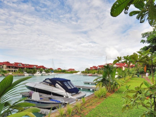 Eden Island Luxury Apartment