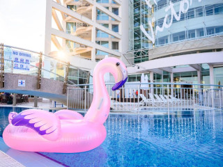 Effect Grand Victoria Hotel