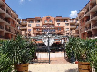 Efir Aparthotel