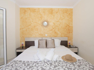 Ekati Mare Boutique Hotel and Suites 