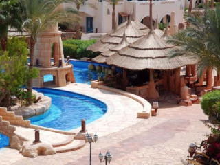 EL FARAANA REEF RESORT