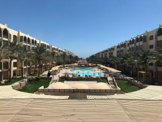 EL KARMA AQUA BEACH RESORT