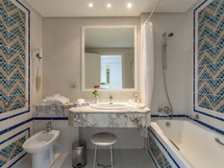 EL MOURADI EL MENZAH