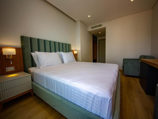 El Primero Hotel