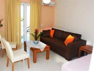 ELEA HOTEL & APARTMENTS