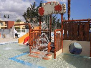 Electra Holiday Village