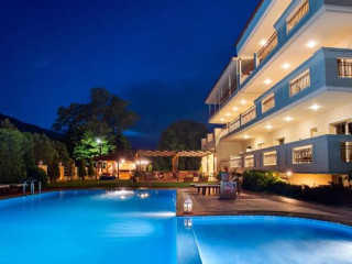 Electra Rooms & Suites