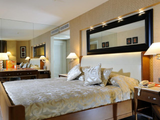ELEGANCE HOTEL