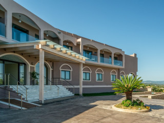 Elegance Luxury Executive Suites - Adults Only