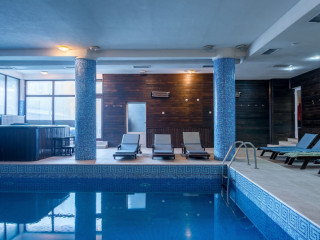 Elegant Lodge Hotel