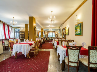 ELEGANT LUX HOTEL