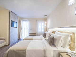 Elementa  Boutique  Hotel