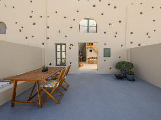 Elements Cave Suites