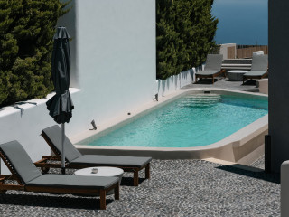 Elements Cozy Suites