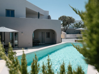 Elements Cozy Suites