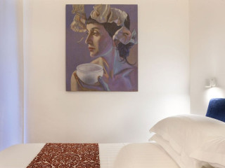 ELEONORA SUITES