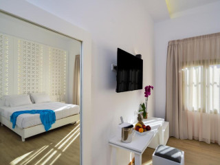 Elia Portou Luxury Residence