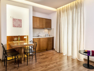 ELINA HOTEL APARTMENTS