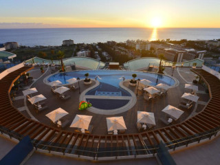 ELITE LUXURY SUITE & SPA