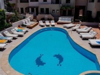 ELMI SUITES BEACH HOTEL