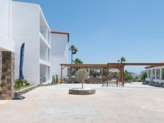 Elounda Breeze Resort