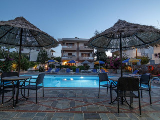 Elpida ApartHotel