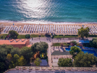 ELPIDA Hotel