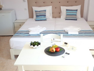 Elychryson Aparthotel