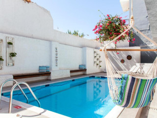 ELYCHRYSON APTS (Adults only +14 y.o.)