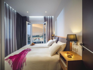 ELYSIAN SUITES
