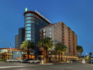 Embassy Suites by Hilton Convention Center Las Vegas