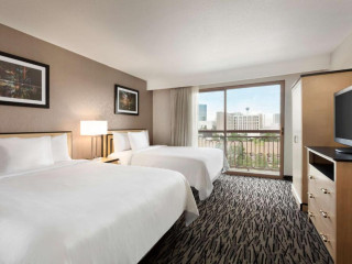 Embassy Suites by Hilton Convention Center Las Vegas