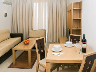 Emerald Beach Resort & Spa 