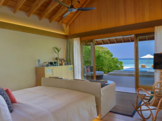 Emerald Faarufushi Resort and Spa